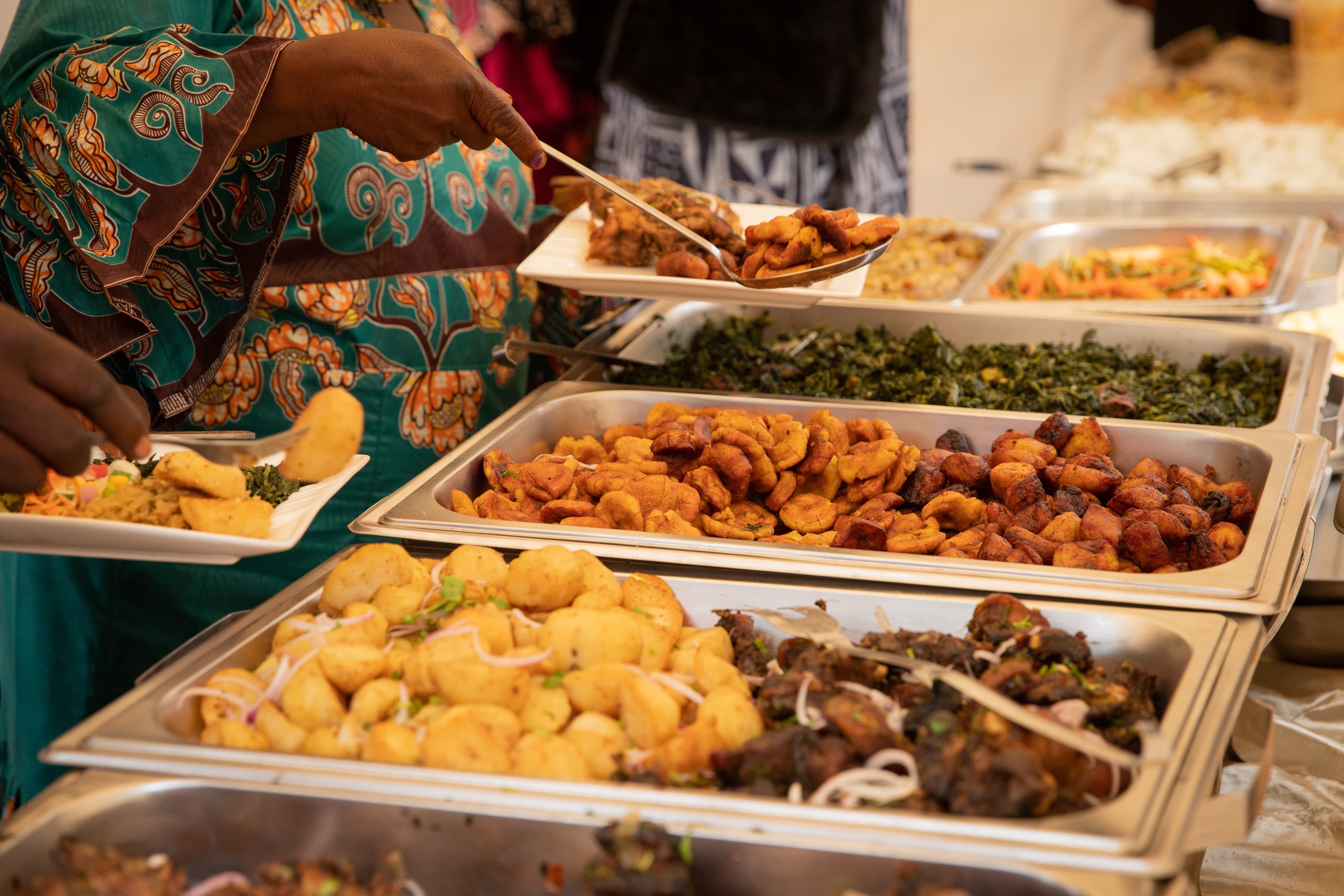 Nigerian Wedding Catering in the US: What to Serve, How Much to Budget, and How to Find the Right Cook